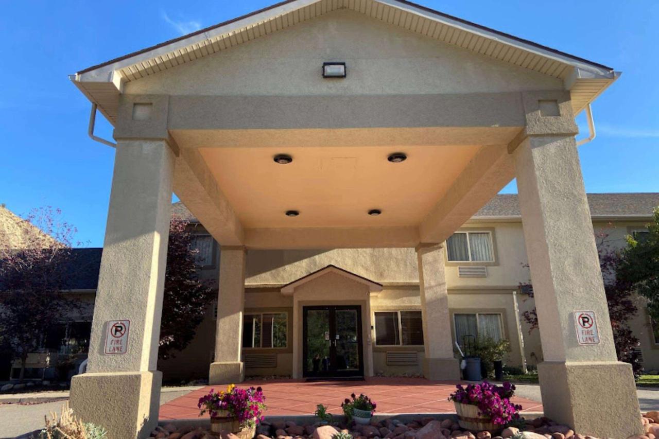 Wingate By Wyndham - Glenwood Springs Hotel