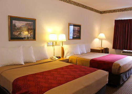 Wingate By Wyndham - Glenwood Springs Hotel